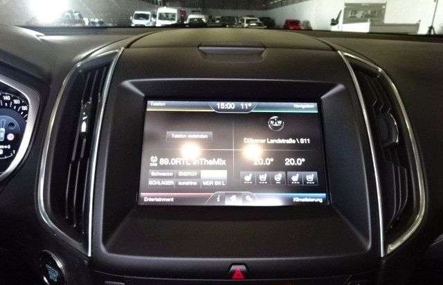 Ford Edge Titanium 4x4 2.0TDCI BiTurbo LED Pano Navi