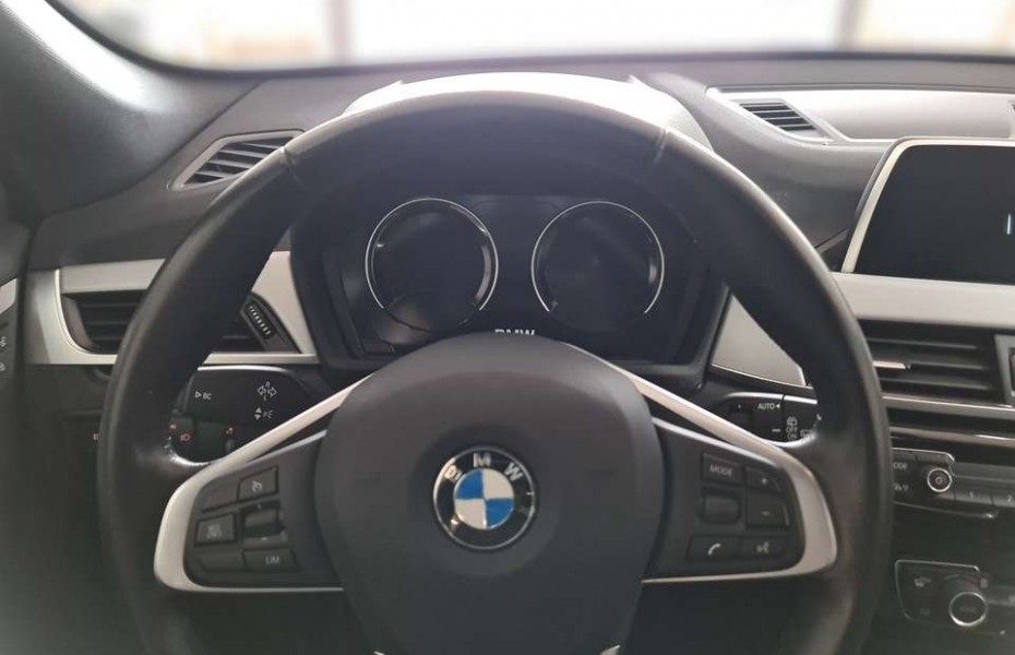 BMW X1 xDrive20d xLine Navi Kamera LED Shadow Line