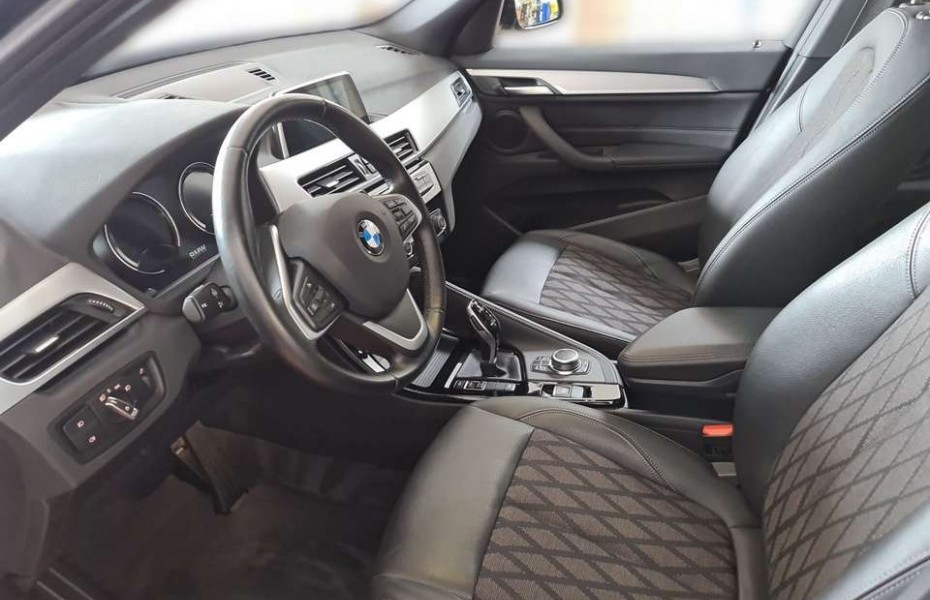 BMW X1 xDrive20d xLine Navi Kamera LED Shadow Line