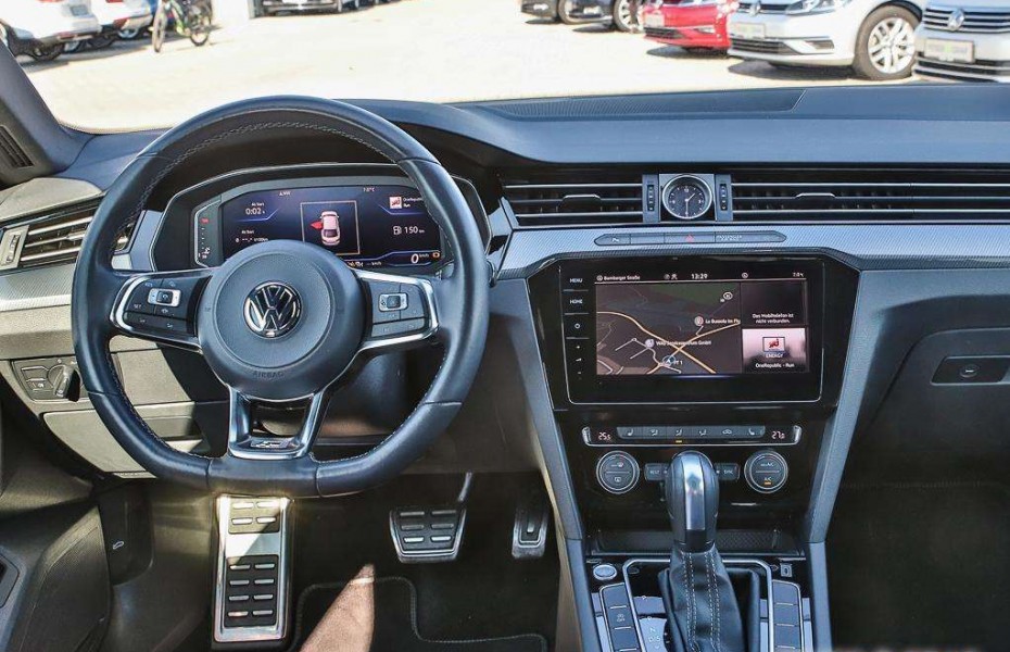 Volkswagen Arteon 2.0 TDI DSG R-Line NAVI RFK