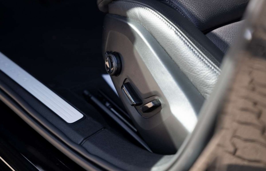 Volvo V60 Inscription T5 Geartronic 1.Hand.18 Zoll.LED.Navi.