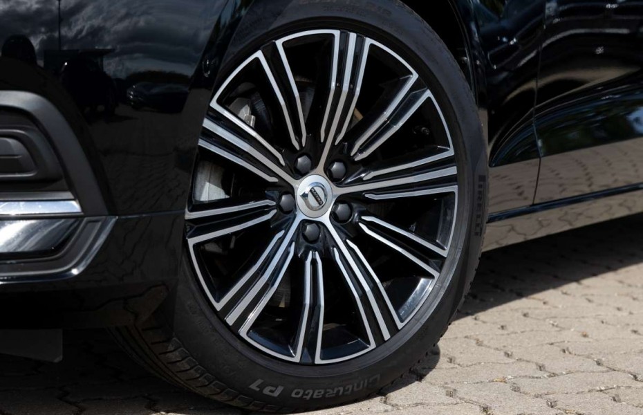 Volvo V60 Inscription T5 Geartronic 1.Hand.18 Zoll.LED.Navi.