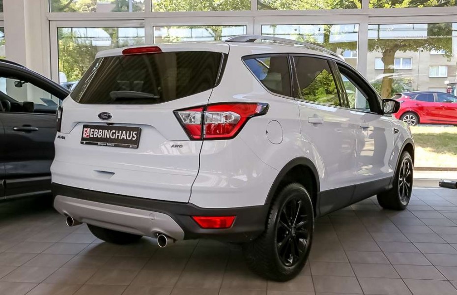 Ford Kuga Titanium AUTOMATIK AWD NAVI elHECKKL WINTER-PAKET