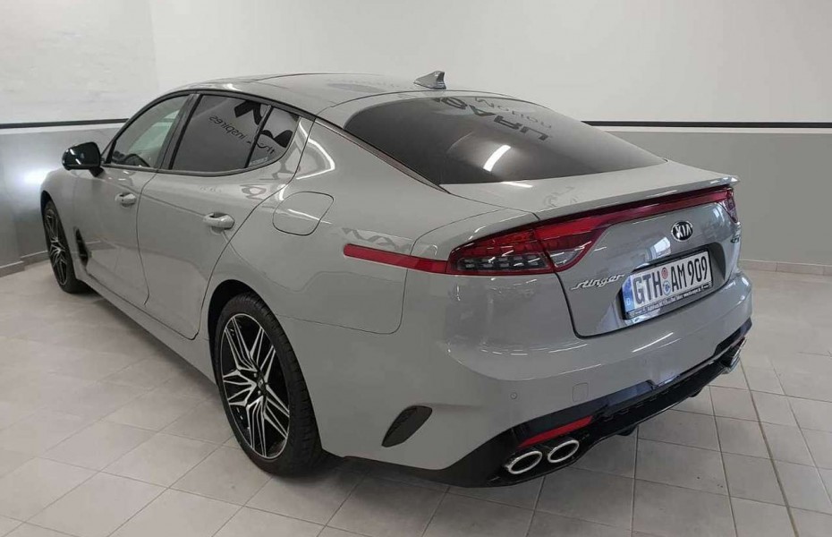 Kia Stinger 3.3T AWD GT+Alcantara+Panorama+Head-Up