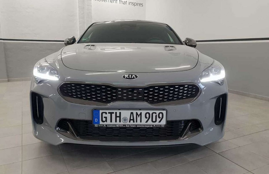 Kia Stinger 3.3T AWD GT+Alcantara+Panorama+Head-Up