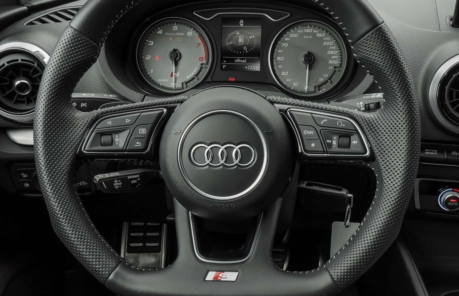 Audi S3 Sportback TFSI S tronic MATRIX-LED/RIDE MAGNETI