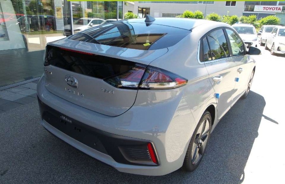 Hyundai Ioniq Hybrid  STYLE-Paket + Navigation + Kamera 