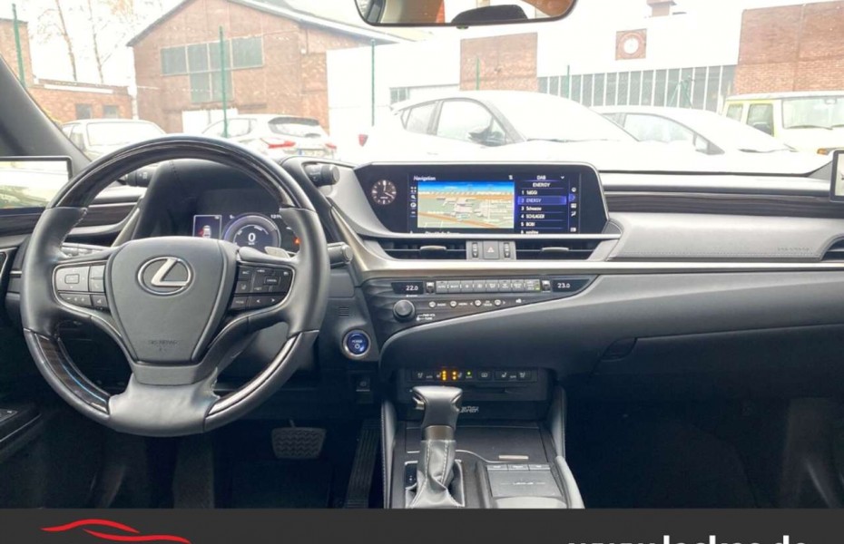 Lexus ES 300h Luxury Line*HUD*Digit.Außenspieg.*Belüft.Sitze*