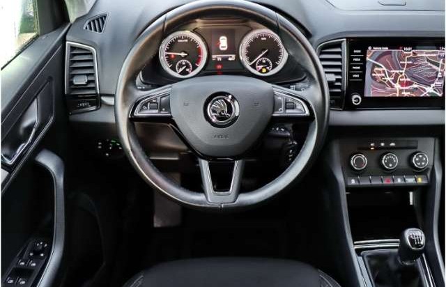 Škoda Karoq Ambition 1.0 TSI PDC Navi