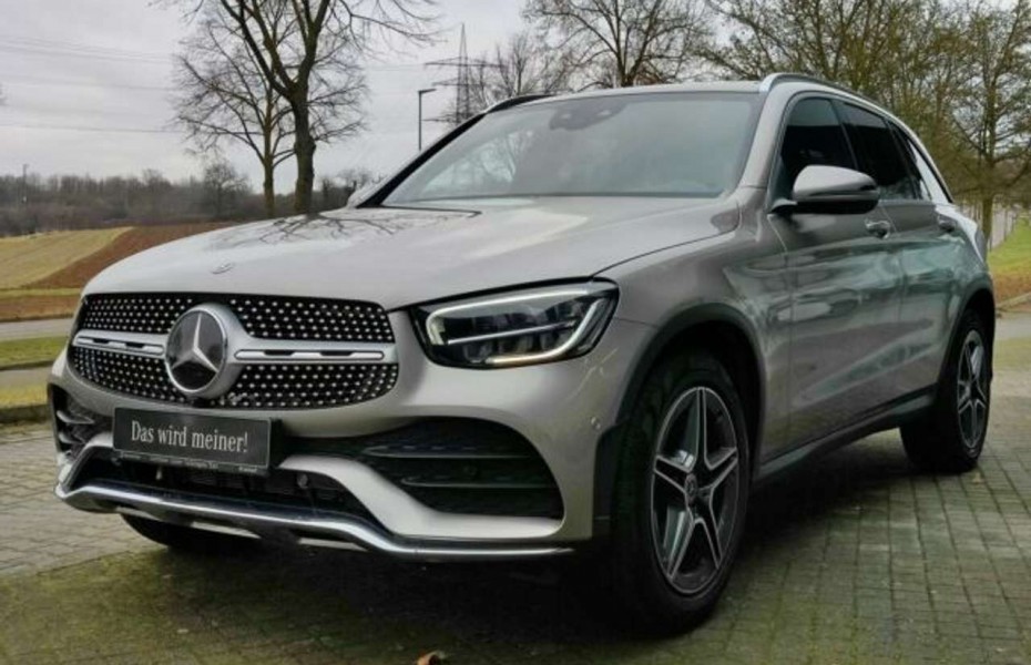 Mercedes-Benz GLC 300 4M AMG-Line|Distronic|AHK|Panoramadach