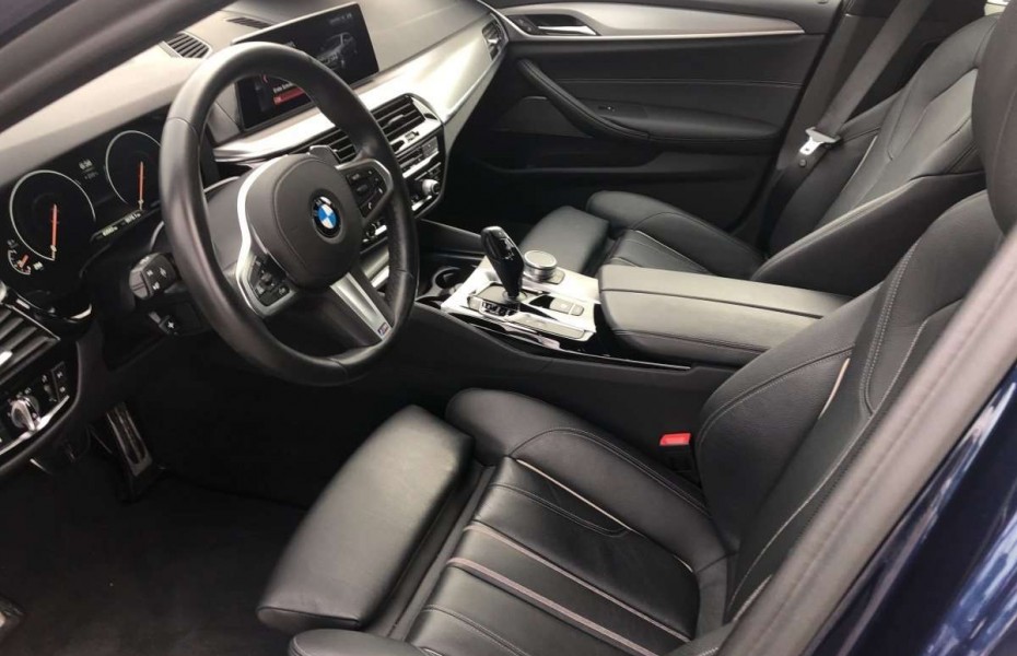 BMW Řada 5 d xDrive Touring M Sportpaket HK HiFi DAB