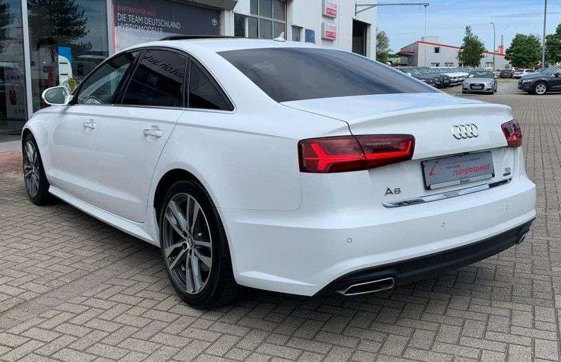 Audi A6 3.0 TDI quattro S tronic BOSE+NAVI+LED+HEADUP