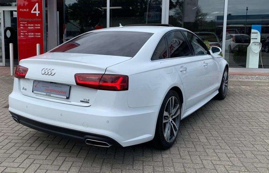 Audi A6 3.0 TDI quattro S tronic BOSE+NAVI+LED+HEADUP