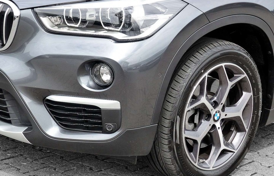 BMW X1 xDrive20d xLine Head-Up LED RFK Komfortzg.