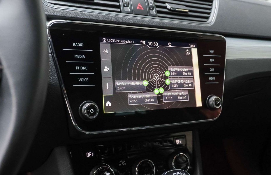 Škoda Superb SUPERB COMBI AMBITION 2.0 TDI 110kW DSG