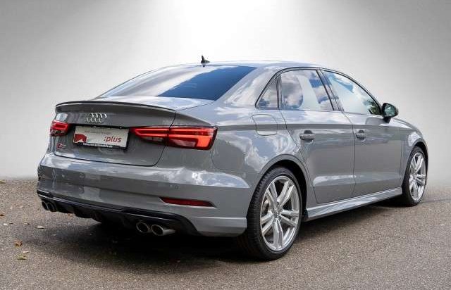 Audi S3 Limousine 2.0 TFSI S tronic Navi RFK SHZ PDC