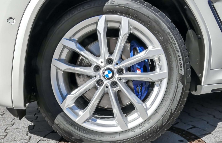 BMW X3 xDrive30i M SPORT+NAVI PROF+HUD+PANO+ACC+RFK+LED+D