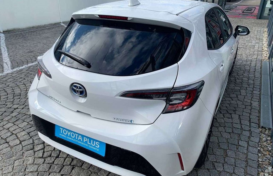 Toyota Corolla 1.8 Hybrid Team Deutschland - Navigationssystem