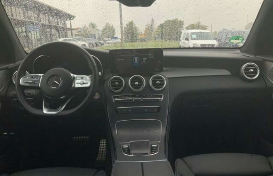 Mercedes-Benz GLC 300 e 4M +MULTIBEAM+AMG LINE+BURMESTER+AHK+