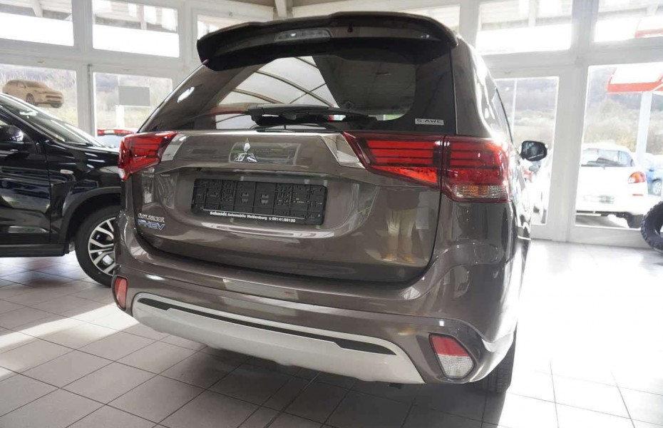 Mitsubishi Outlander Plug-In Hybrid MJ20 KAMERA/SHZG