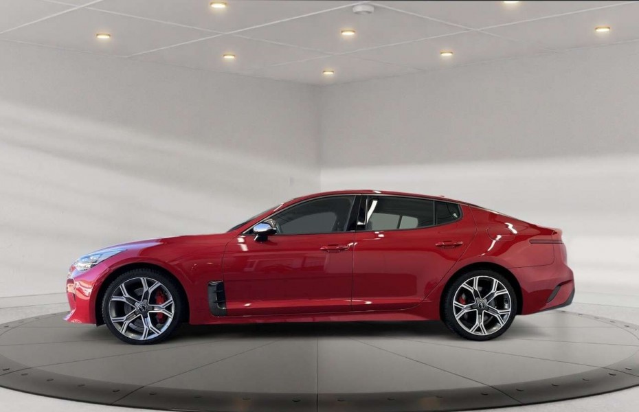 Kia Stinger 3.3 T-GDI AWD GT Panorama Navi Head-Up ! Klima/BC