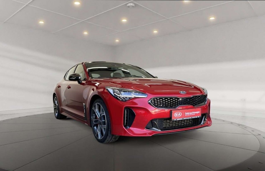 Kia Stinger 3.3 T-GDI AWD GT Panorama Navi Head-Up ! Klima/BC