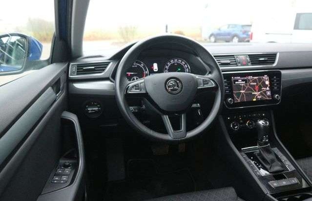 Škoda Superb Combi 2.0 TDI DSG STYLE NAVI+XENON+BLUETO