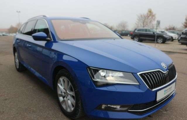 Škoda Superb Combi 2.0 TDI DSG STYLE NAVI+XENON+BLUETO