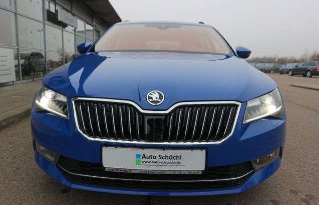Škoda Superb Combi 2.0 TDI DSG STYLE NAVI+XENON+BLUETO
