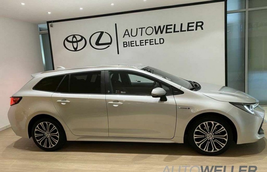 Toyota Corolla 1.8 Hybrid Touring Sports Team D Kamera