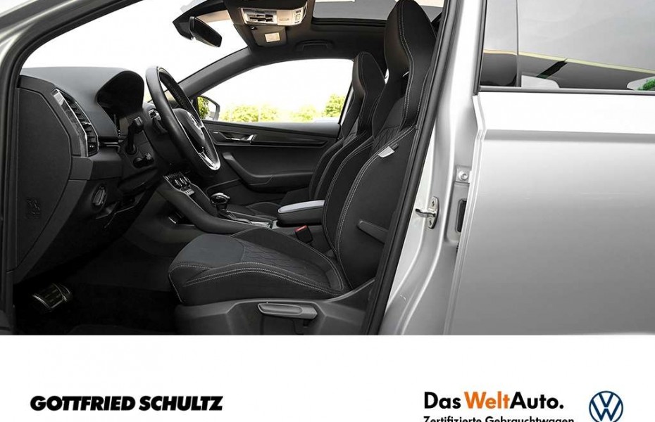 Škoda Karoq 1.5 TSI Sportline DSG LED NAVI PANO AHK SHZ PDC LM