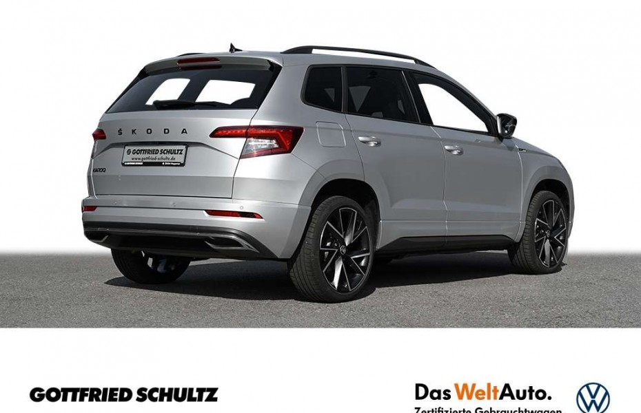 Škoda Karoq 1.5 TSI Sportline DSG LED NAVI PANO AHK SHZ PDC LM