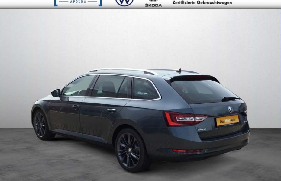 Škoda Superb Combi 2.0TDI DSG Premium Edition Xenon Navi AHK DC
