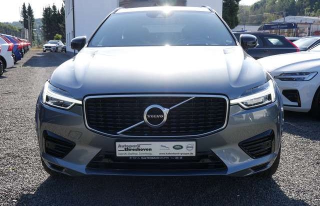 Volvo XC60 T8 Twin Engine R-Design LED HUD PANORAMA