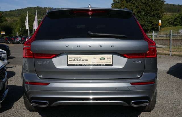 Volvo XC60 T8 Twin Engine R-Design LED HUD PANORAMA