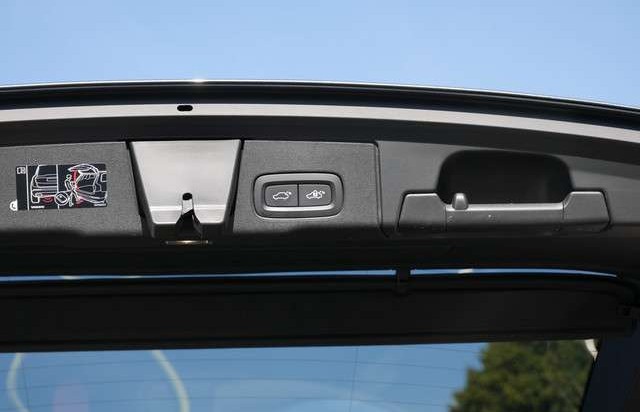 Volvo XC60 T8 Twin Engine R-Design LED HUD PANORAMA