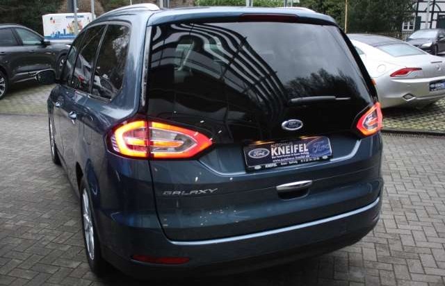 Ford Galaxy Titanium Allrad ACC LED Memory Sitze Rückfahrkam.