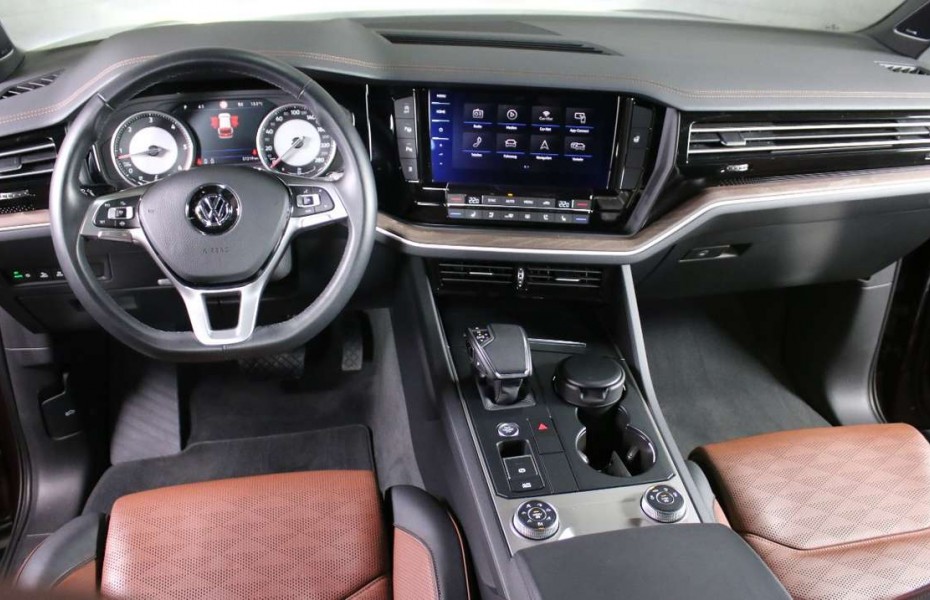 Volkswagen Touareg TDi Atmosphere /Dynaudio /Offroad-Paket