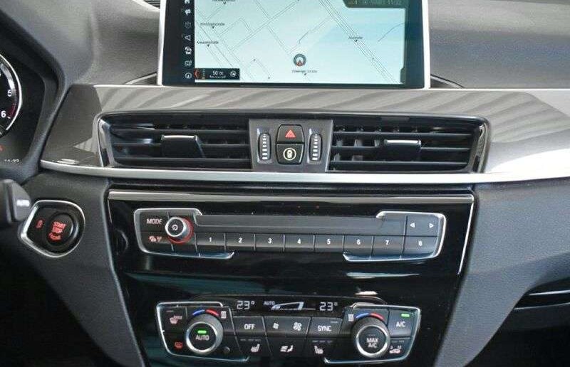 BMW X1 sDrive20dA xLine Navi.LED.HUD.RFK.ACC.Stauass