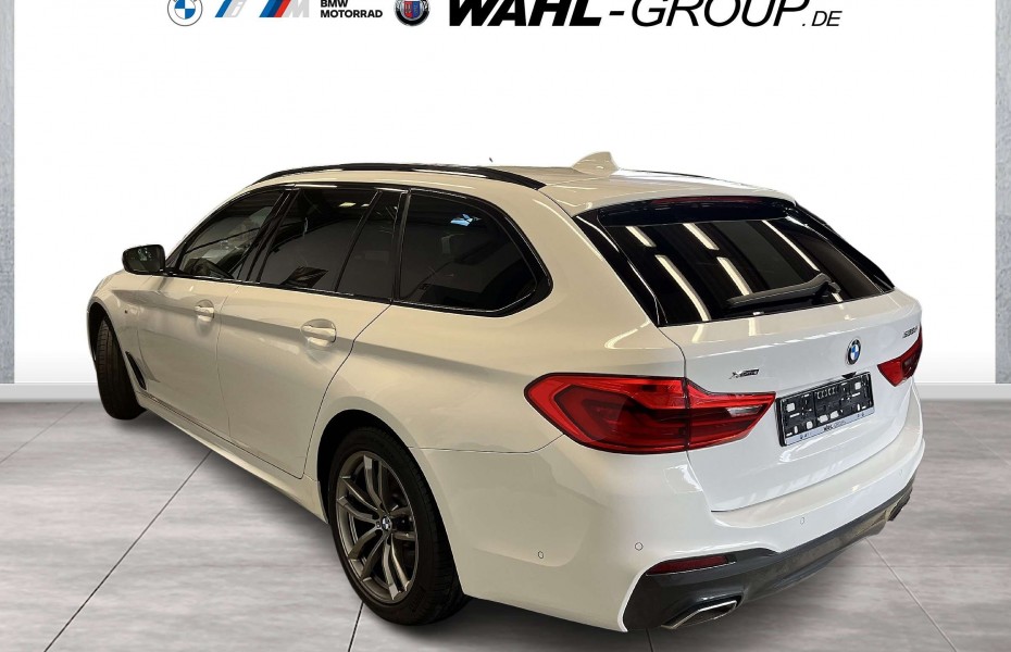 BMW Řada 5 d xDrive Touring M Sport | Head-Up AHK Navi