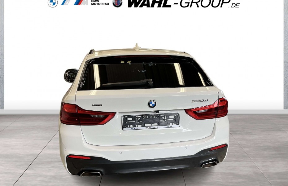 BMW Řada 5 d xDrive Touring M Sport | Head-Up AHK Navi