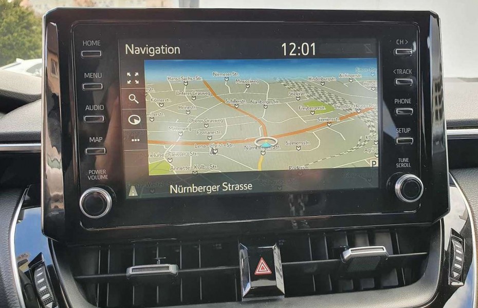 Toyota Corolla 1.8 Hybrid Team Deutschland - Navigationssystem
