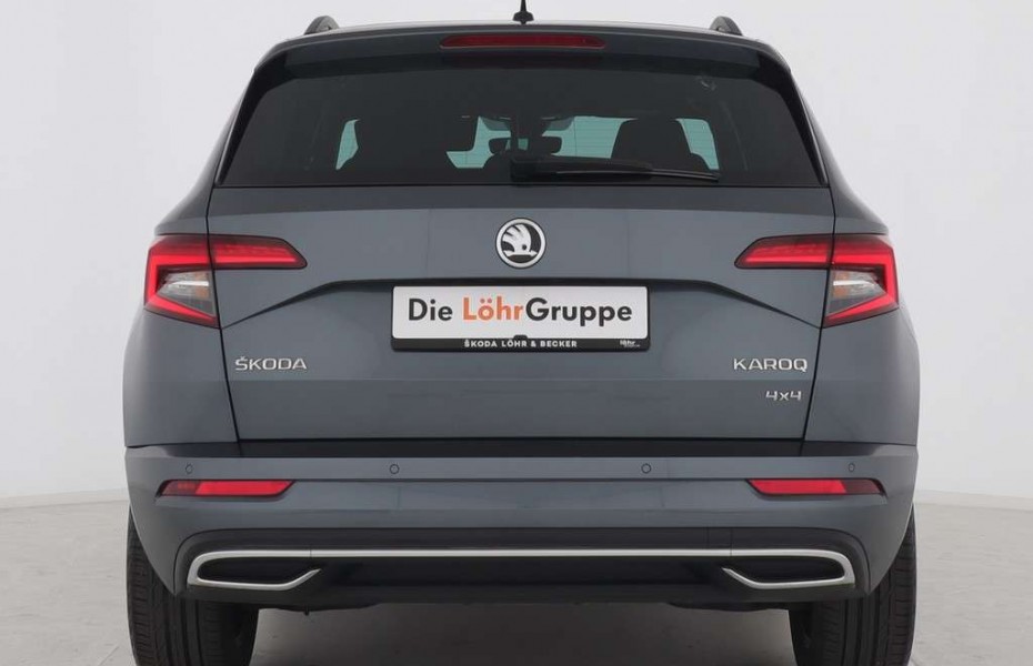 Škoda Karoq 1.5 TSI DSG 4x4 Sportline Navi/LED/Pano