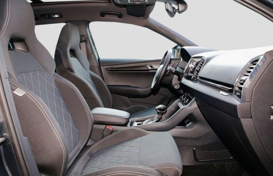 Škoda Karoq 1.5 TSI DSG 4x4 Sportline Navi/LED/Pano
