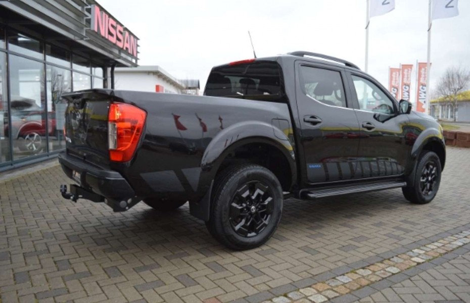 Nissan Navara N-GUARD DC 4 X 4 2,3 dCi *PGD* *LED* *NAVI* TEILLE