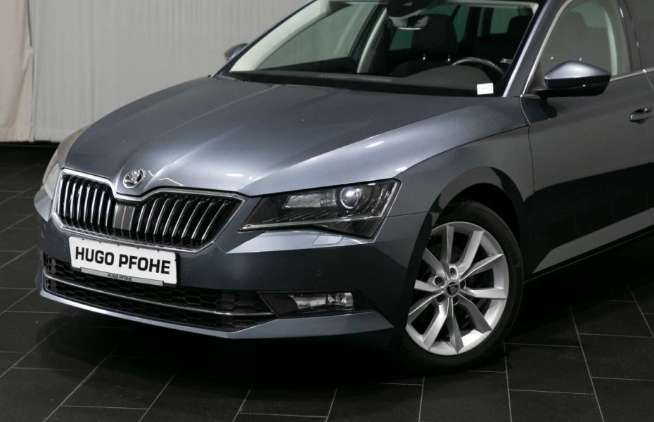 Škoda Superb Style Combi 2.0 TDI DSG Navi Pano Stdhzg.