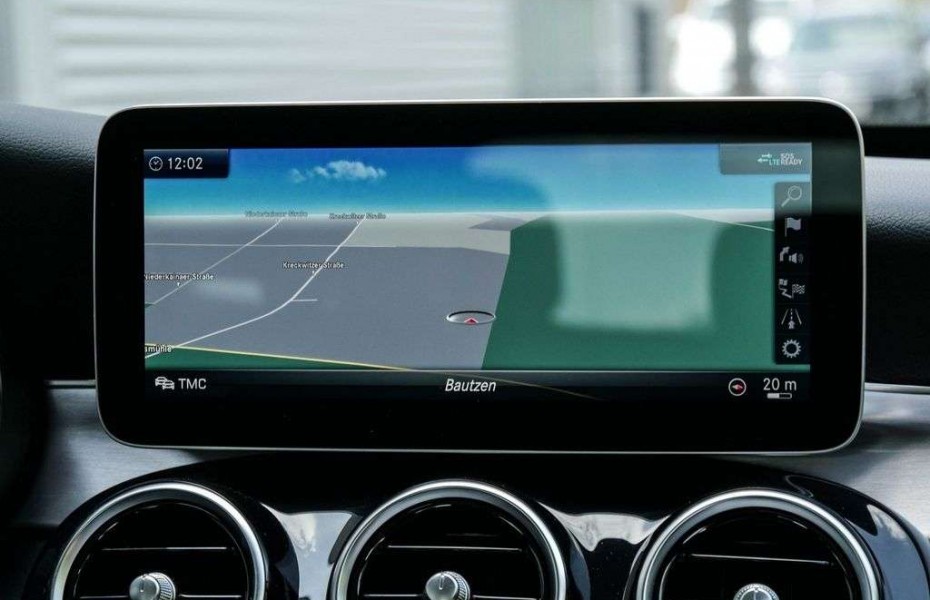 Mercedes-Benz Třídy C d 4M T AVANTGARDE NAVI+LED+KAMERA+SHZ+SPUR