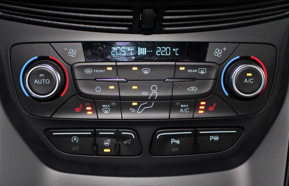 Ford Kuga ST-Line 4x4 Aut. Touch,Xenon,el. Klappe,WinPak,PDC