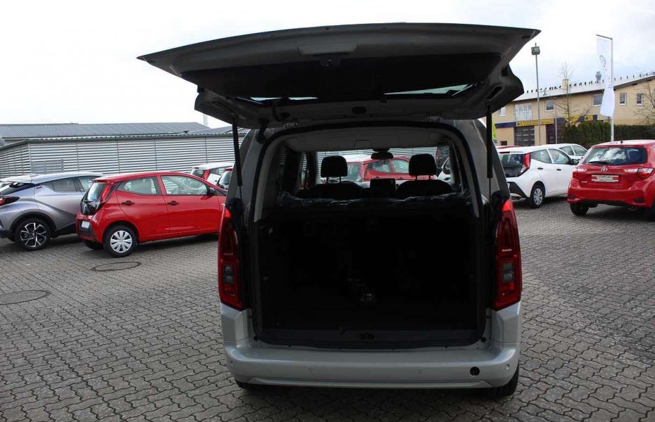 Toyota ProAce City Verso 1.5 D-4D L1 Panoramadach, Kamera