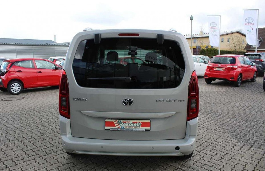 Toyota ProAce City Verso 1.5 D-4D L1 Panoramadach, Kamera